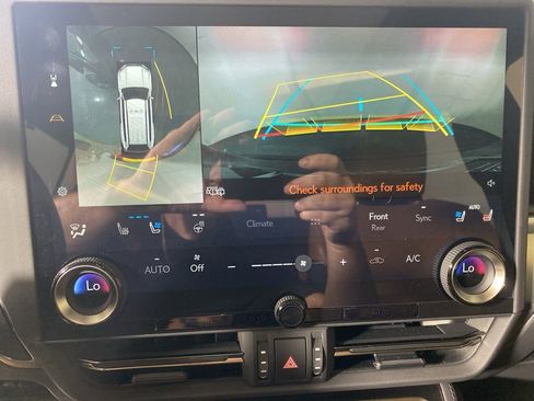 Used 2024 Lexus GX 550 image 20