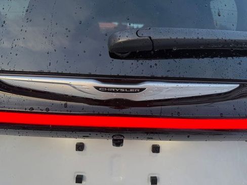 New 2026 Chrysler Pacifica Select image 14