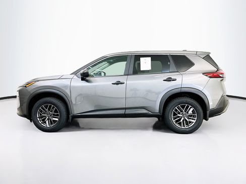Used 2023 Nissan Rogue S AWD/4WD image 4