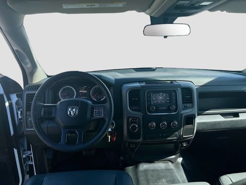 Used 2022 RAM 1500 Tradesman w/ Chrome Appearance Group RWD image 20