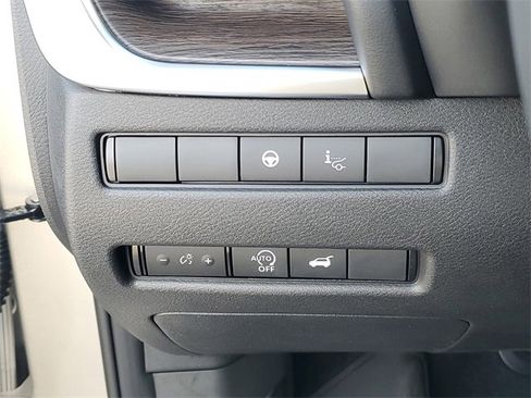 New 2026 Nissan Rogue Platinum w/ Platinum Premium Package image 12