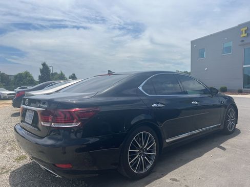 Used 2013 Lexus LS 460 w/ F-Sport Pkg RWD image 10