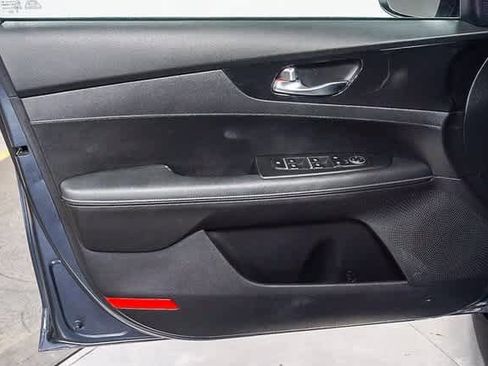 Used 2023 Kia Forte GT-Line image 22