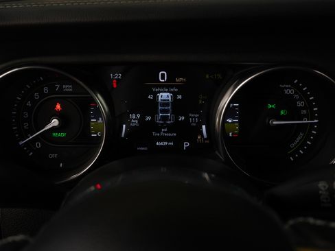 Used 2023 Jeep Wrangler Unlimited Sahara w/ Cold Weather Group image 25