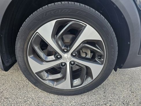 Used 2017 Hyundai Tucson Sport image 36