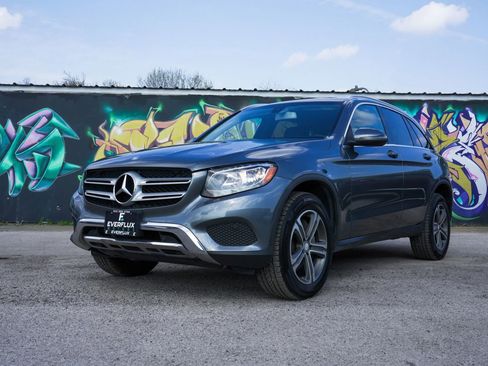 Used 2016 Mercedes-Benz GLC 300 image 2