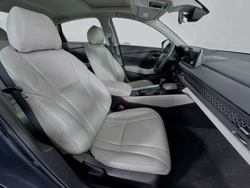 Certified 2023 Honda Accord EX image 27