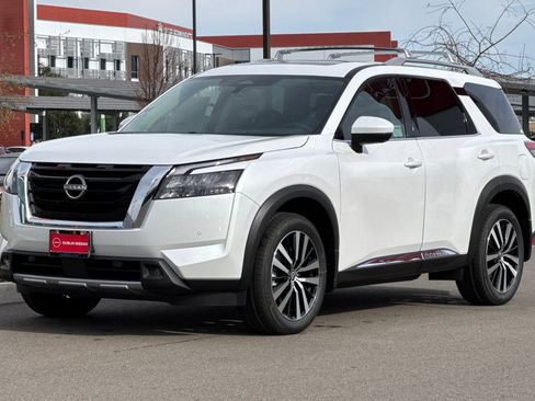 New 2025 Nissan Pathfinder Platinum w/ Lighting Package (N92) image 8