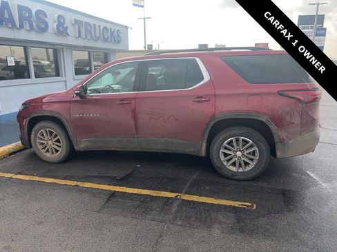 Used 2023 Chevrolet Traverse LT w/ LPO, Floor Liner Package image 7