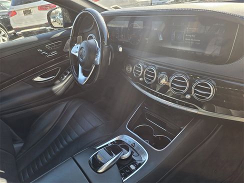 Used 2019 Mercedes-Benz S 560 4MATIC Sedan image 35