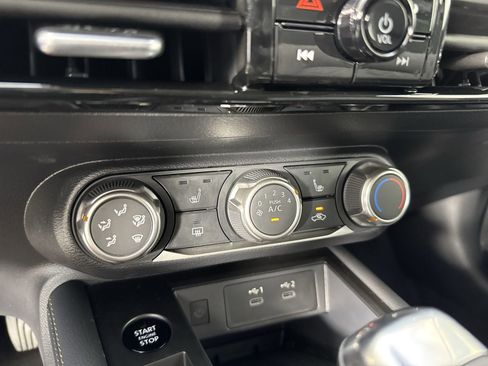 New 2025 Nissan Kicks SV w/ SV Premium Package image 10
