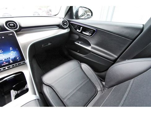 Used 2022 Mercedes-Benz C 300 4MATIC Sedan image 11