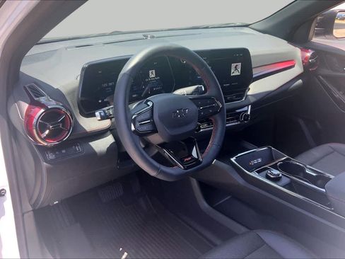 Used 2026 Chevrolet Equinox RS w/ Safety and Technology Package FWD image 18