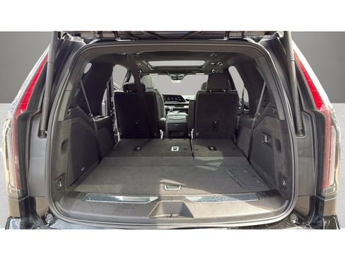 Certified 2024 Cadillac Escalade Sport w/ LPO, ONYX Package AWD/4WD image 18