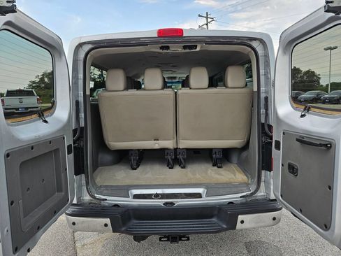 Used 2021 Nissan NV 3500 SL RWD image 24