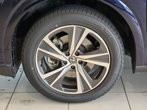 Used 2023 Lexus RX 350 Premium w/ Cold Area Package FWD image 10