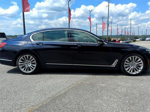 Used 2019 BMW 750i xDrive 750i xDrive w/ Executive Package image 10