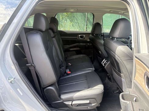Certified 2023 Kia Sorento S w/ Panoramic Sunroof Package AWD/4WD image 23