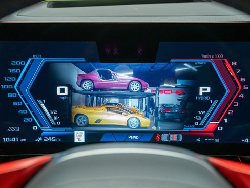 Used 2025 BMW M5 -Carbon Ceramic Brakes, Execut w/ Carbon Package image 32