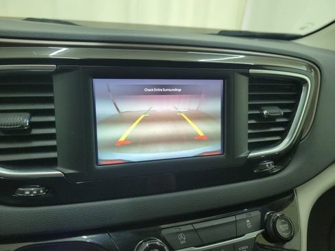 Used 2023 Chrysler Voyager LX FWD image 29