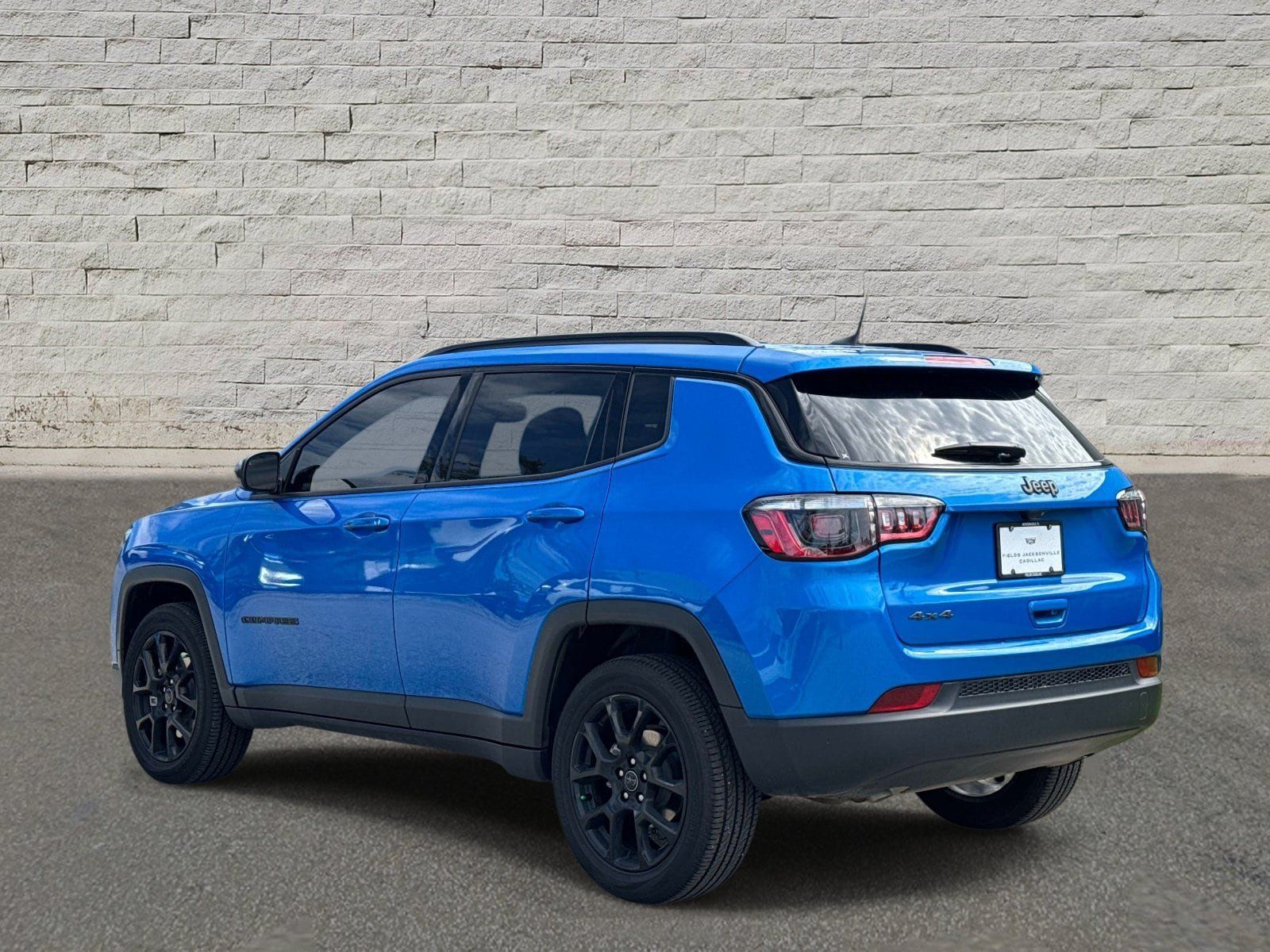 Used 2026 Jeep Compass Latitude w/ Quick Order Package 29K AWD/4WD image 3