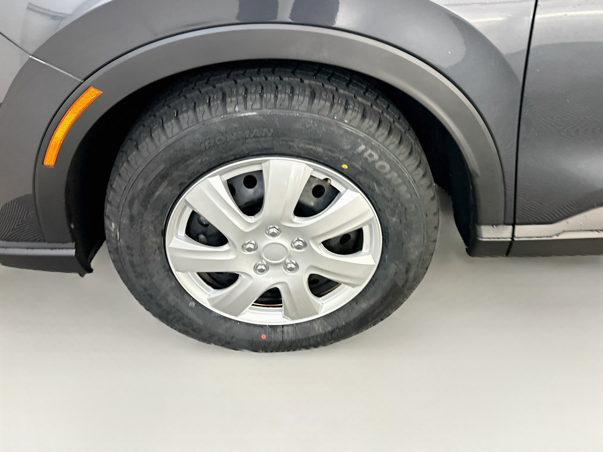 Used 2025 Honda CR-V LX image 11