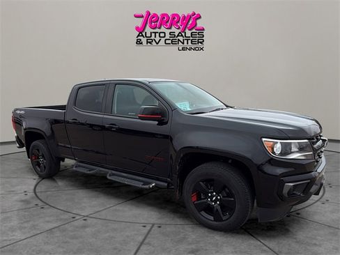 Used 2021 Chevrolet Colorado LT w/ Redline Special Edition image 18