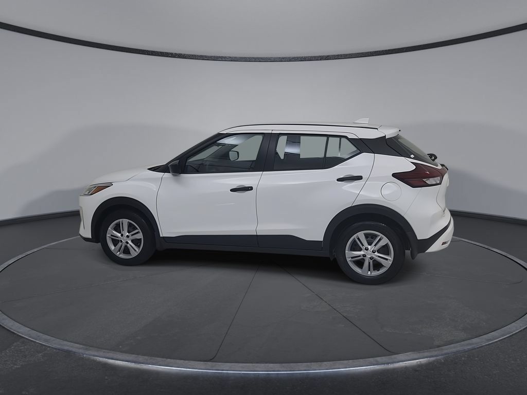 Used 2025 Nissan Kicks Play S FWD image 13