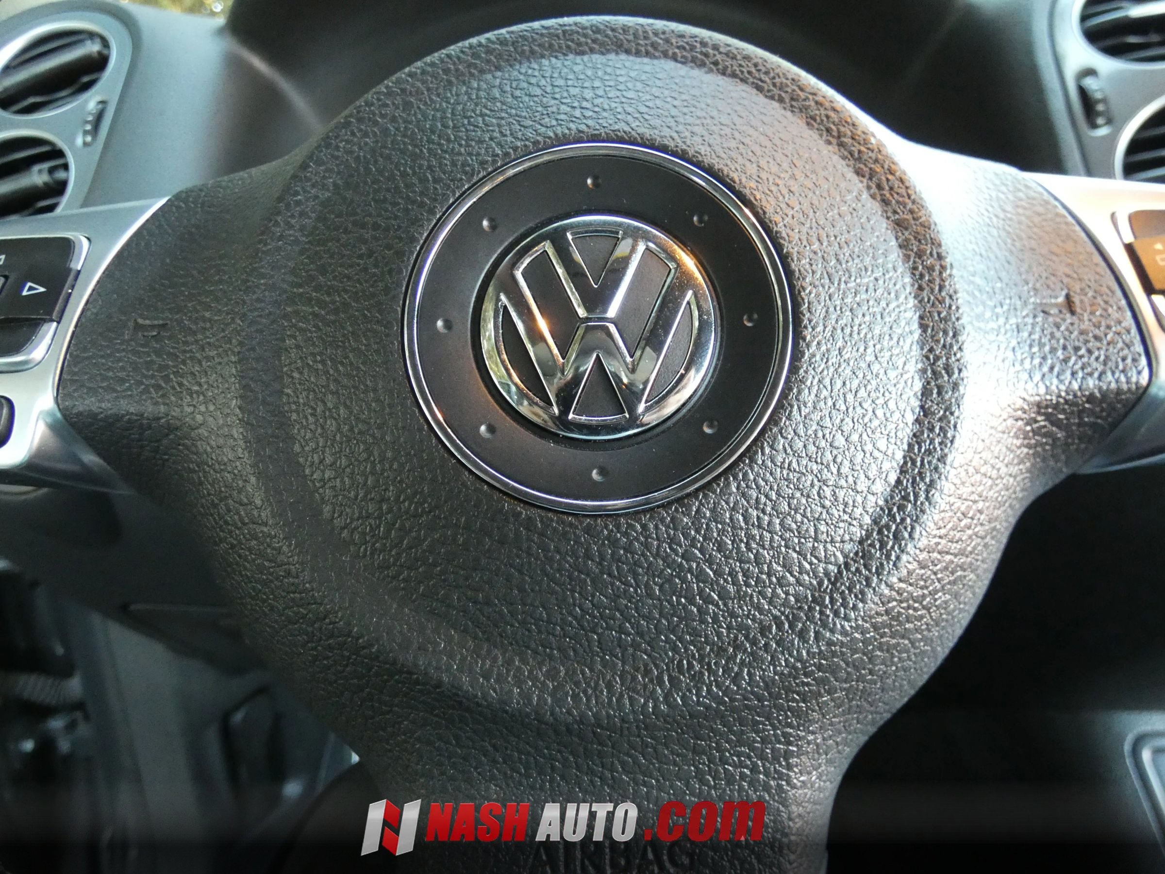 Used 2016 Volkswagen Tiguan R-Line FWD image 68