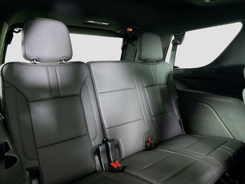 Used 2024 Chevrolet Tahoe RST w/ Luxury Package AWD/4WD image 28