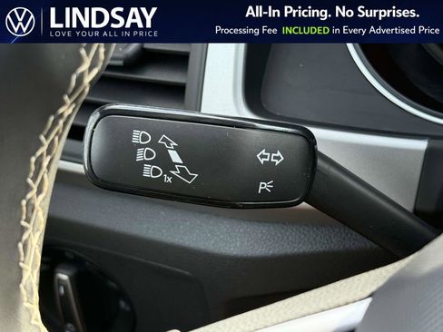 Used 2021 Volkswagen Atlas Cross Sport SE FWD image 23