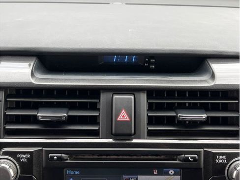 Used 2019 Toyota 4Runner TRD Off-Road Premium AWD/4WD image 5
