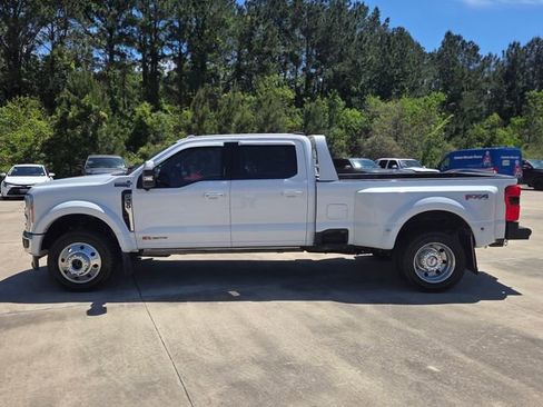 Used 2023 Ford F450 Lariat w/ Lariat Ultimate Package AWD/4WD image 2