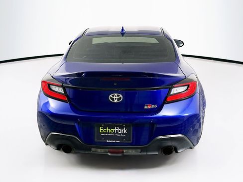 Used 2023 Toyota GR86 Premium RWD image 7