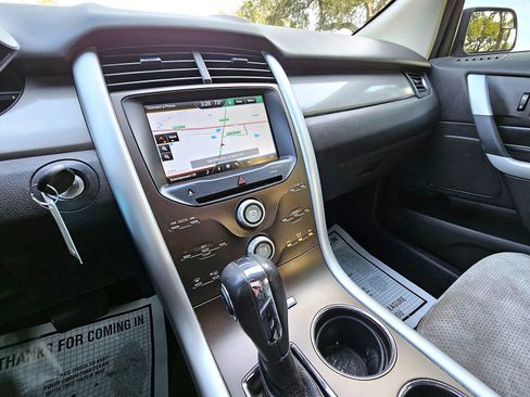 Used 2013 Ford Edge SEL image 11