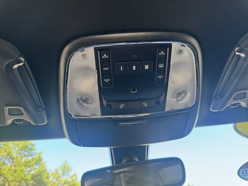 Used 2023 Chrysler 300 S RWD image 22