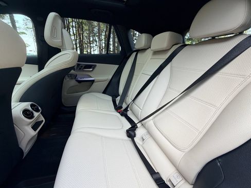 Certified 2026 Mercedes-Benz GLC 300 image 14
