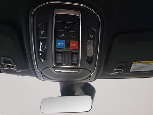 New 2026 Jeep Grand Cherokee Altitude AWD/4WD image 20