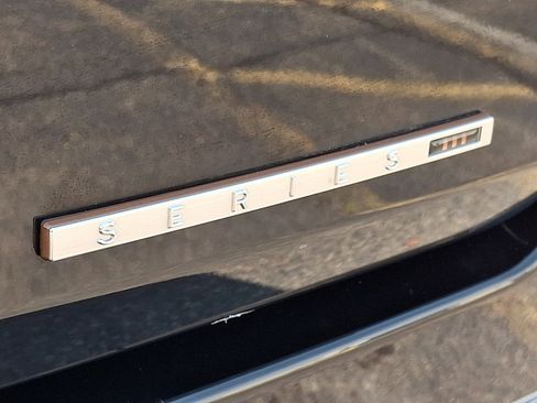 Used 2024 Jeep Grand Wagoneer Series III w/ HD Trailer Tow Package AWD/4WD image 30