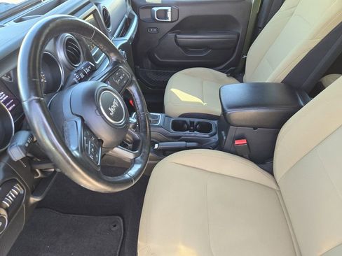 Used 2022 Jeep Wrangler Sport S image 14