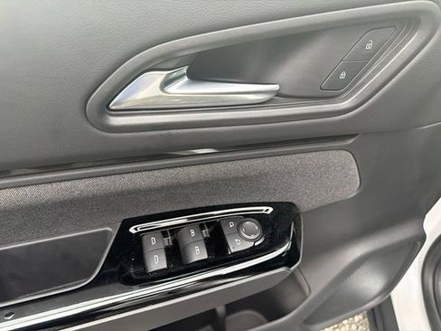Used 2024 Honda Prologue EX image 13