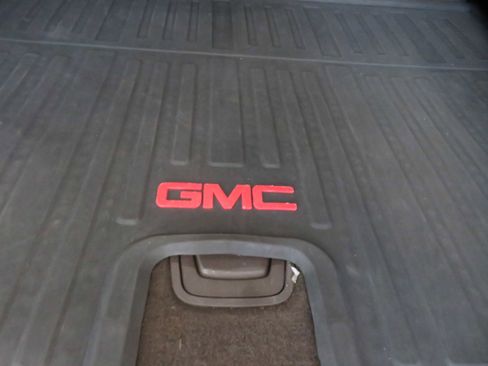 Used 2018 GMC Yukon XL Denali w/ Denali Ultimate Package AWD/4WD image 61