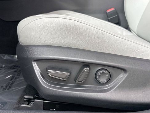 Certified 2025 Toyota Camry SE FWD image 28