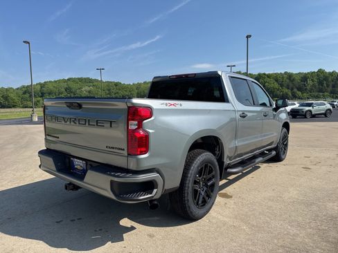 New 2026 Chevrolet Silverado 1500 Custom w/ Turbomax Blackout Package AWD/4WD image 4