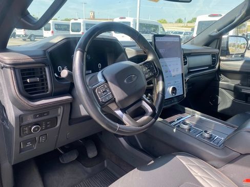 Used 2023 Ford Expedition Max Platinum AWD/4WD image 13