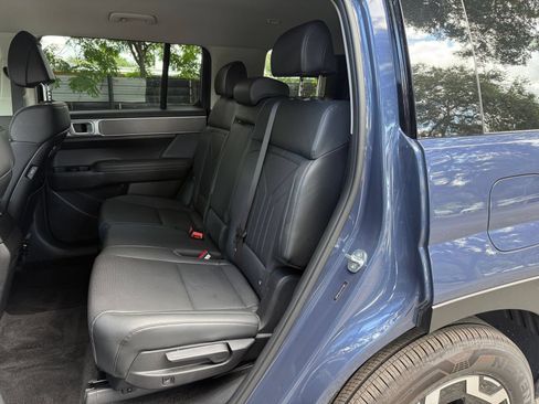 Used 2026 Hyundai Santa Fe SEL FWD image 39