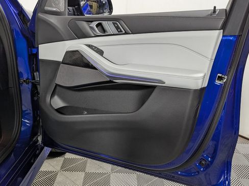 Used 2026 BMW X5 M60i image 38