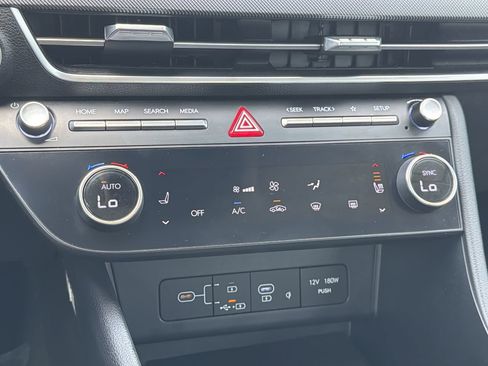 Used 2024 Hyundai Sonata SEL w/ Convenience Package FWD image 24