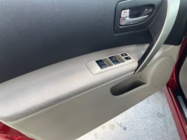 Used 2014 Nissan Rogue S w/ Convenience Package FWD image 15