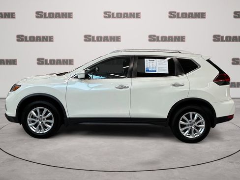 Used 2020 Nissan Rogue SV AWD/4WD image 2